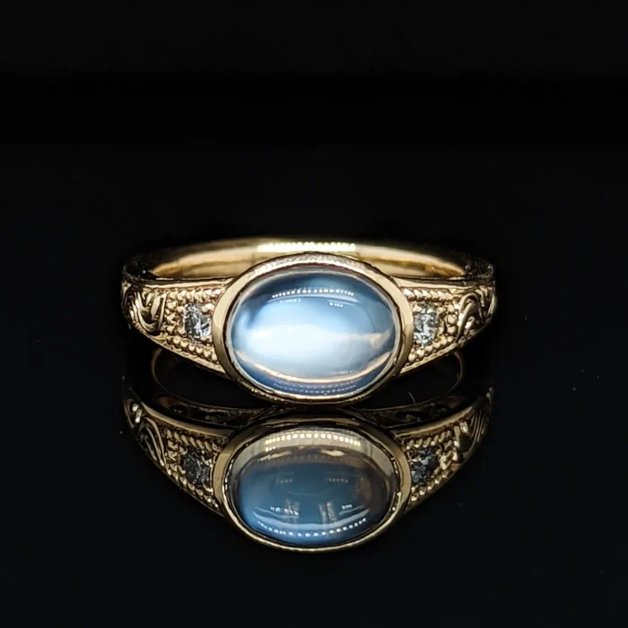 Esther's Garder Lotus Moon | 14 K Y and Moonstone
