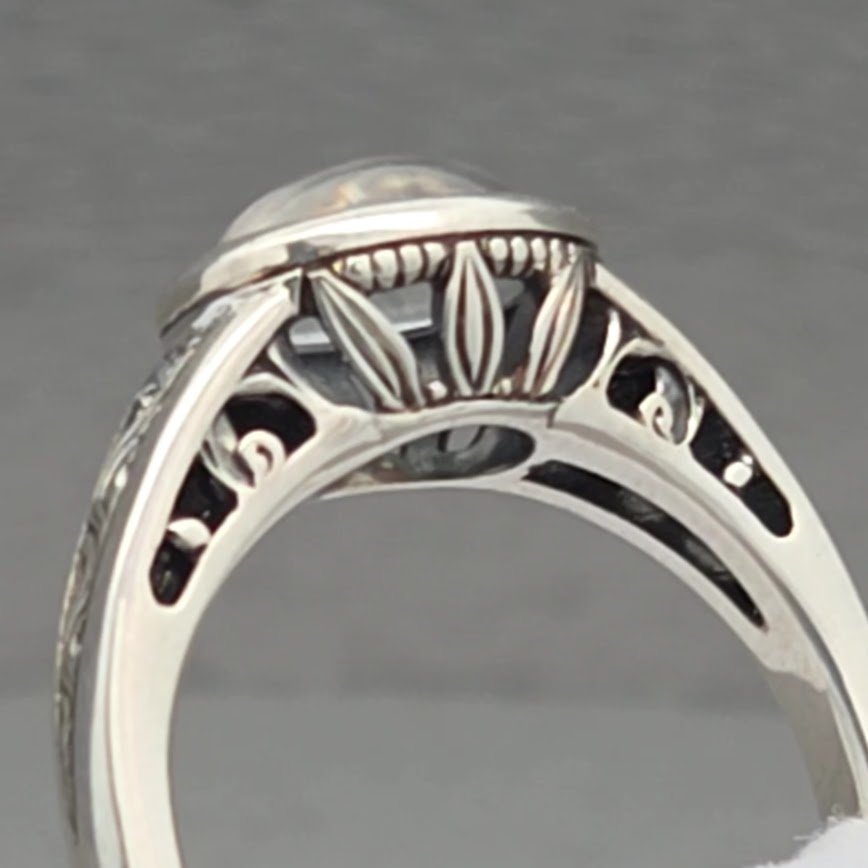 Esther's Lotus in Silver